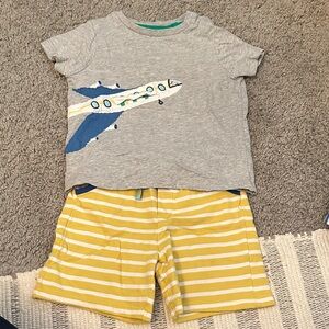 Gray Airplane T-Shirt and Yellow Striped Shorts Set